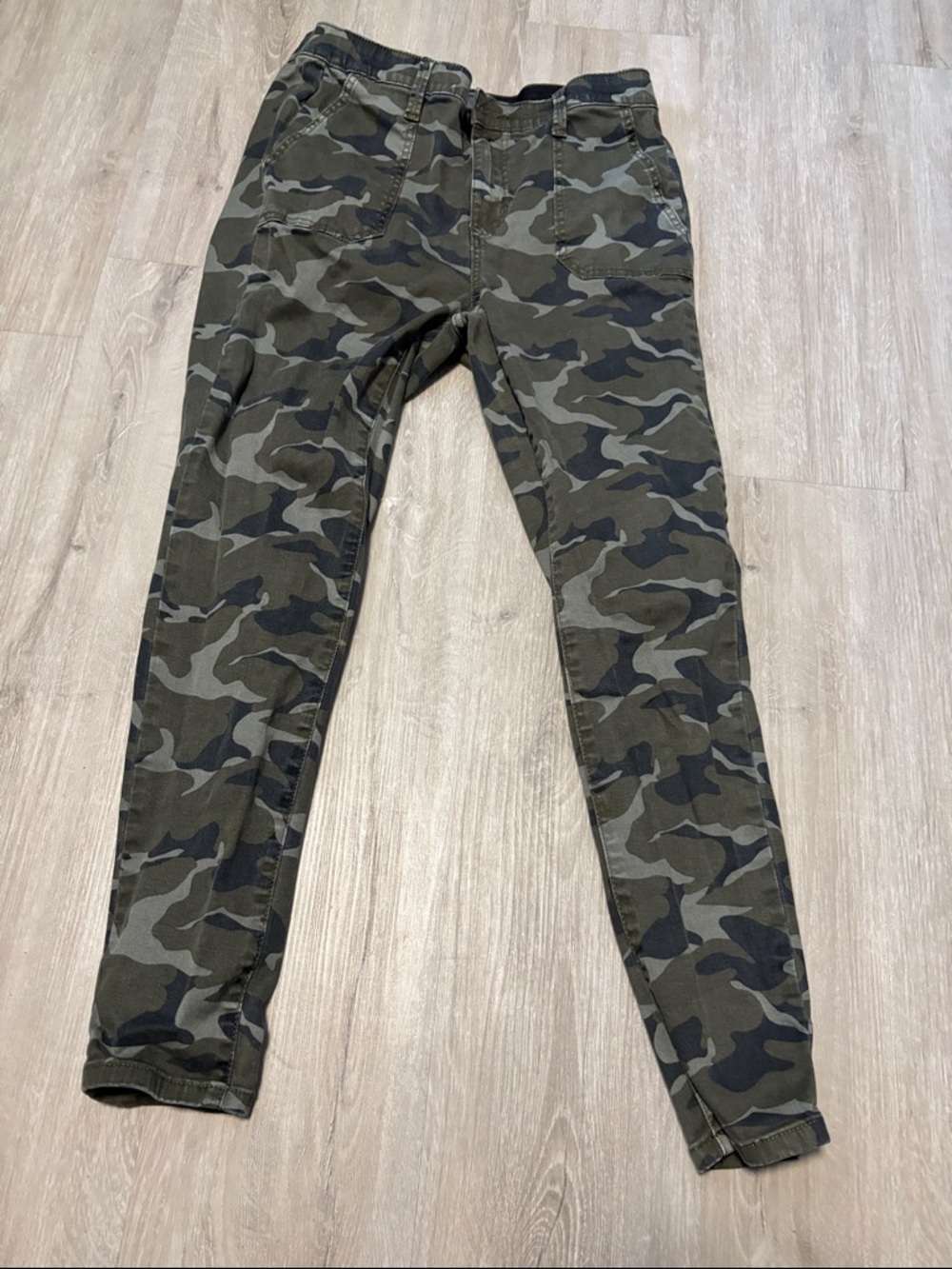 torrid Olive & Black Camo Pull-On Tapered‎ Pants